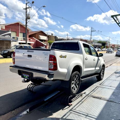 TOYOTA Hilux Caminhonete 2.7 16V 4P SRV FLEX 4X4  CABINE DUPLA AUTOMTICO, Foto 5