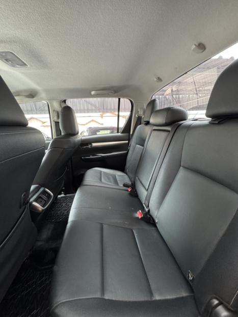 TOYOTA Hilux Caminhonete 3.0 4P 4X4 DIESEL CABINE DUPLA, Foto 9