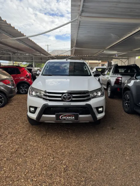 TOYOTA Hilux Caminhonete 3.0 4P SR 4X4 TURBO DIESEL CABINE DUPLA AUTOMTICO, Foto 2