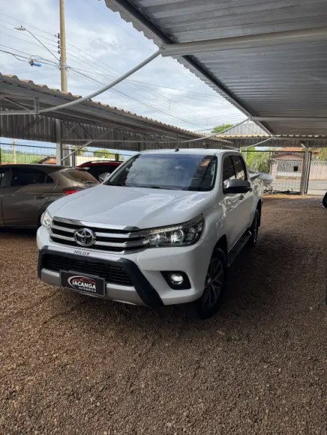 TOYOTA Hilux Caminhonete 3.0 4P SR 4X4 TURBO DIESEL CABINE DUPLA AUTOMTICO, Foto 3