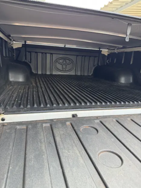TOYOTA Hilux Caminhonete 3.0 4P SR 4X4 TURBO DIESEL CABINE DUPLA AUTOMTICO, Foto 11