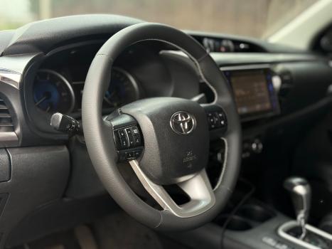 TOYOTA Hilux Caminhonete 2.8 16V SRV 4X4 DIESEL CABINE DUPLA AUTOMTICO, Foto 9
