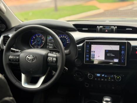 TOYOTA Hilux Caminhonete 2.8 16V SRV 4X4 DIESEL CABINE DUPLA AUTOMTICO, Foto 10