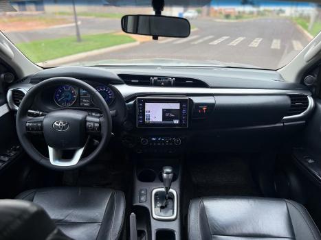 TOYOTA Hilux Caminhonete 2.8 16V SRV 4X4 DIESEL CABINE DUPLA AUTOMTICO, Foto 11