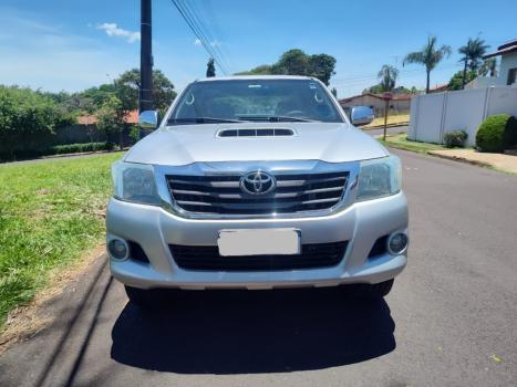 TOYOTA Hilux Caminhonete 3.0 4P 4X4 SRV TURBO DIESEL CABINE DUPLA AUTOMTICO, Foto 2