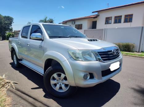 TOYOTA Hilux Caminhonete 3.0 4P 4X4 SRV TURBO DIESEL CABINE DUPLA AUTOMTICO, Foto 4