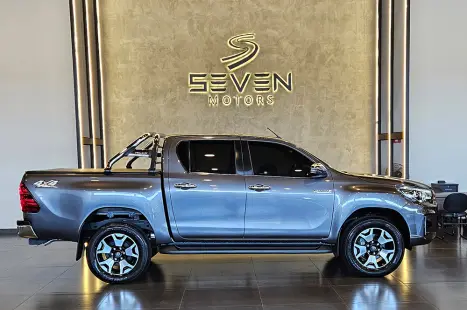 TOYOTA Hilux Caminhonete 2.8 16V SRX 50 ANOS 4X4 TURBO DIESEL CABINE DUPLA AUTOMTICO, Foto 6