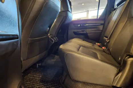 TOYOTA Hilux Caminhonete 2.8 16V SRX 50 ANOS 4X4 TURBO DIESEL CABINE DUPLA AUTOMTICO, Foto 18