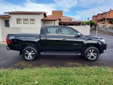 TOYOTA Hilux Caminhonete 2.8 16V SRV 4X4 DIESEL CABINE DUPLA AUTOM�TICO, Foto 5