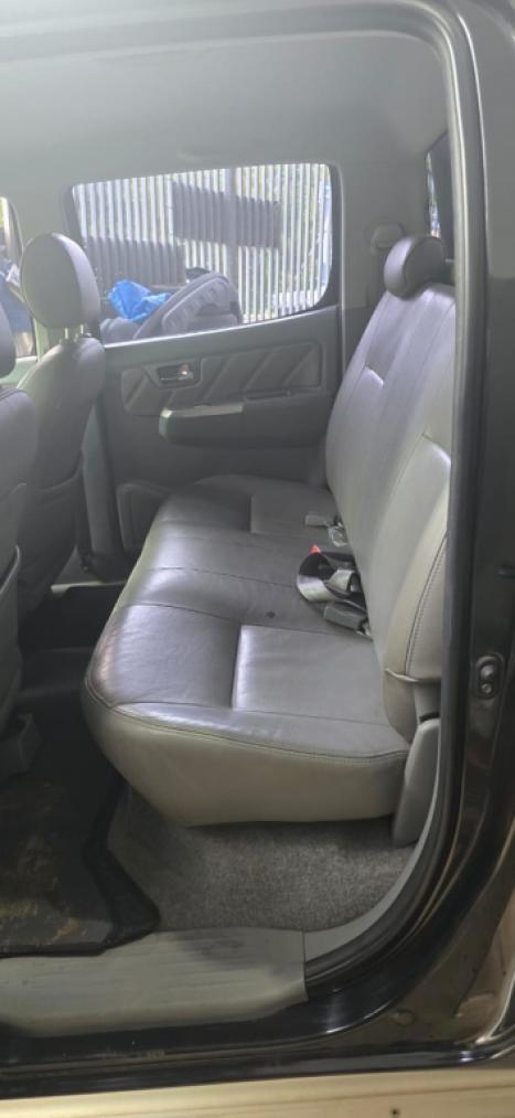 TOYOTA Hilux Caminhonete 3.0 4P 4X4 SRV TURBO DIESEL CABINE DUPLA AUTOM�TICO, Foto 5