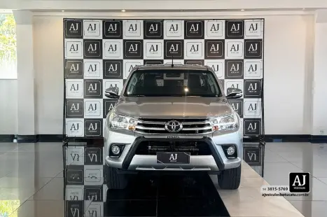 TOYOTA Hilux Caminhonete 2.7 16V 4P SRV FLEX 4X4  CABINE DUPLA AUTOM�TICO, Foto 2