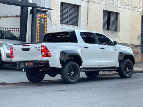 TOYOTA Hilux Caminhonete 2.8 16V GR SPORT 4X4 TURBO DIESEL CABINE DUPLA AUTOM�TICO, Foto 2