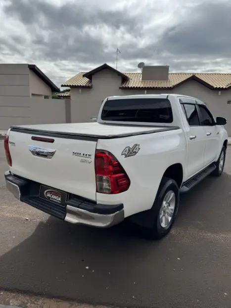 TOYOTA Hilux Caminhonete 2.8 16V SRV 4X4 DIESEL CABINE DUPLA AUTOM�TICO, Foto 4