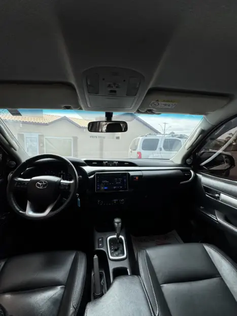 TOYOTA Hilux Caminhonete 2.8 16V SRV 4X4 DIESEL CABINE DUPLA AUTOM�TICO, Foto 7