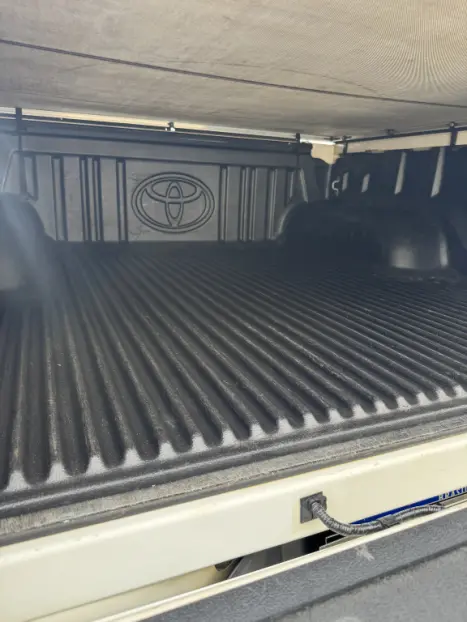 TOYOTA Hilux Caminhonete 2.8 16V SRV 4X4 DIESEL CABINE DUPLA AUTOM�TICO, Foto 9