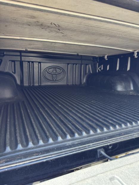 TOYOTA Hilux Caminhonete 2.8 16V SRX 4X4 TURBO DIESEL CABINE DUPLA AUTOM�TICO, Foto 9
