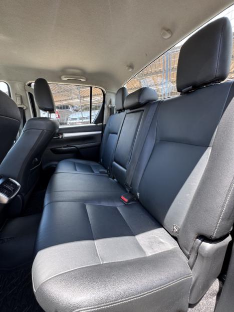 TOYOTA Hilux Caminhonete 2.8 16V SRX 4X4 TURBO DIESEL CABINE DUPLA AUTOM�TICO, Foto 12