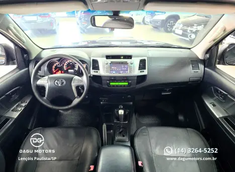 TOYOTA Hilux Caminhonete 3.0 4P 4X4 SRV TURBO DIESEL TOP CABINE DUPLA AUTOM�TICO, Foto 10