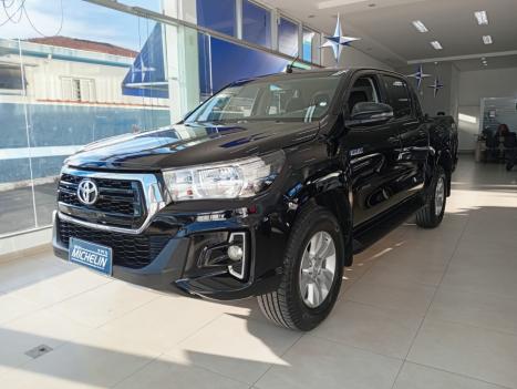 TOYOTA Hilux Caminhonete 2.7 16V 4P SR CABINE DUPLA AUTOM�TICO, Foto 1