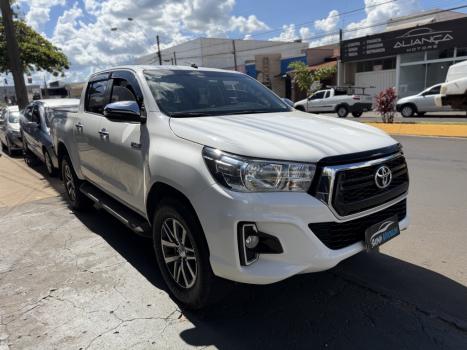 TOYOTA Hilux Caminhonete 2.8 16V SRV 4X4 DIESEL CABINE DUPLA AUTOM�TICO, Foto 2