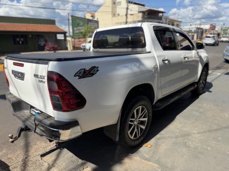 TOYOTA Hilux Caminhonete 2.8 16V SRV 4X4 DIESEL CABINE DUPLA AUTOM�TICO, Foto 3