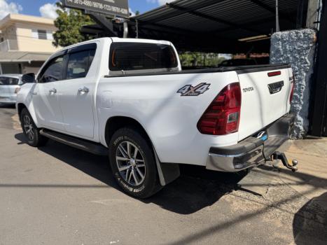 TOYOTA Hilux Caminhonete 2.8 16V SRV 4X4 DIESEL CABINE DUPLA AUTOM�TICO, Foto 4