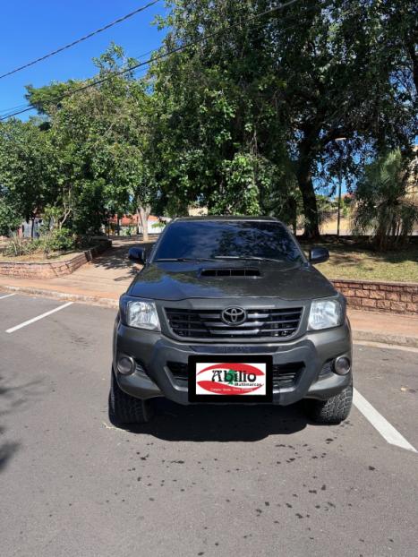 TOYOTA Hilux Caminhonete 3.0 4P 4X4 DIESEL CABINE DUPLA, Foto 3