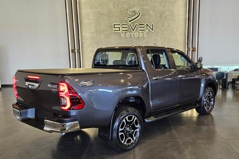 TOYOTA Hilux Caminhonete 2.8 16V SRX 4X4 DIESEL CABINE DUPLA AUTOM�TICO, Foto 6