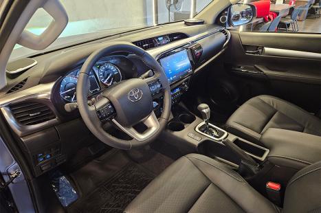 TOYOTA Hilux Caminhonete 2.8 16V SRX 4X4 DIESEL CABINE DUPLA AUTOM�TICO, Foto 10