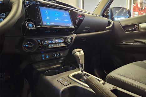 TOYOTA Hilux Caminhonete 2.8 16V SRX 4X4 DIESEL CABINE DUPLA AUTOM�TICO, Foto 11