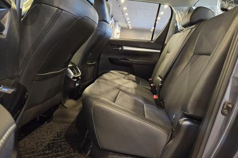 TOYOTA Hilux Caminhonete 2.8 16V SRX 4X4 DIESEL CABINE DUPLA AUTOM�TICO, Foto 18
