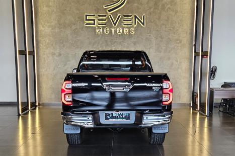 TOYOTA Hilux Caminhonete 2.8 16V SRX 4X4 TURBO DIESEL CABINE DUPLA AUTOM�TICO, Foto 4