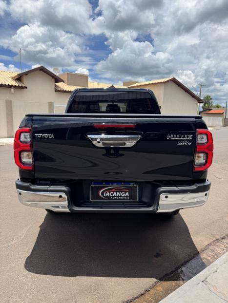 TOYOTA Hilux Caminhonete 2.8 16V SRV 4X4 DIESEL CABINE DUPLA AUTOM�TICO, Foto 5
