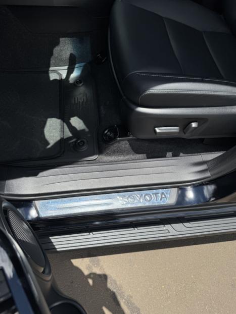 TOYOTA Hilux Caminhonete 2.8 16V SRV 4X4 DIESEL CABINE DUPLA AUTOM�TICO, Foto 8