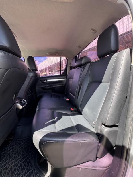 TOYOTA Hilux Caminhonete 2.8 16V 4P SRX DIESEL CABINE DUPLA, Foto 12