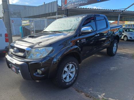 TOYOTA Hilux Caminhonete 3.0 4P 4X4 SRV TURBO DIESEL CABINE DUPLA AUTOM�TICO, Foto 2
