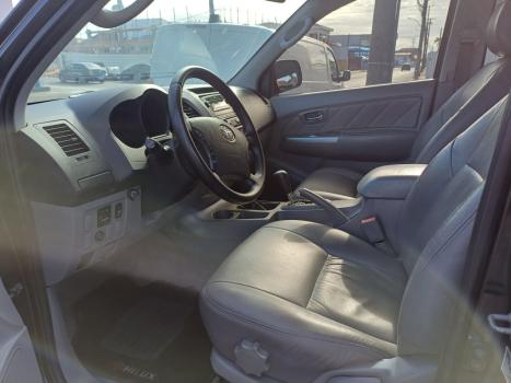 TOYOTA Hilux Caminhonete 3.0 4P 4X4 SRV TURBO DIESEL CABINE DUPLA AUTOM�TICO, Foto 10