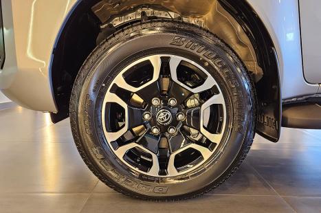 TOYOTA Hilux Caminhonete 3.0 16V 4P 4X4 SRV TURBO DIESEL CABINE DUPLA AUTOM�TICO, Foto 10