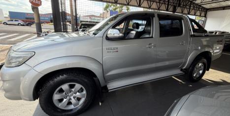 TOYOTA Hilux Caminhonete 3.0 16V 4P SRV TURBO DIESEL CABINE DUPLA, Foto 2