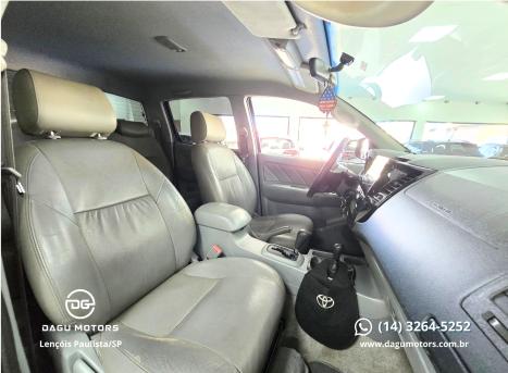 TOYOTA Hilux Caminhonete 3.0 16V 4P 4X4 SRV TURBO DIESEL CABINE DUPLA AUTOM�TICO, Foto 8