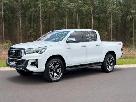 TOYOTA Hilux Caminhonete 2.8 16V SRX 50 ANOS 4X4 TURBO DIESEL CABINE DUPLA AUTOM�TICO, Foto 2