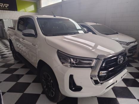 TOYOTA Hilux Caminhonete 2.8 16V SRV 4X4 DIESEL CABINE DUPLA AUTOM�TICO, Foto 3