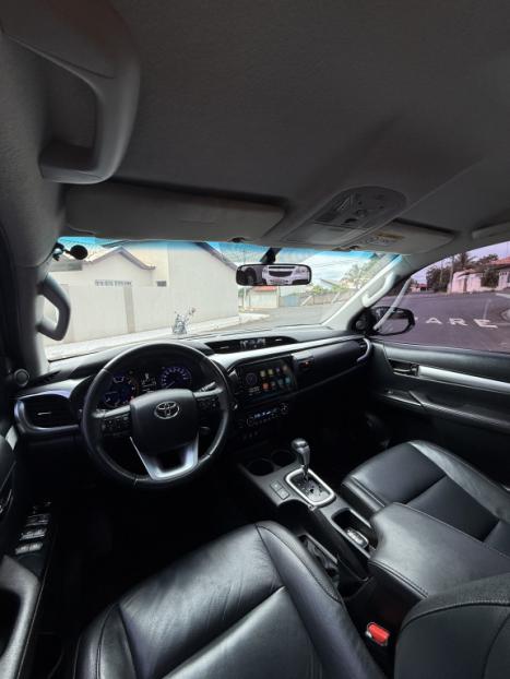 TOYOTA Hilux Caminhonete 2.8 16V 4P SRX DIESEL CABINE DUPLA, Foto 8