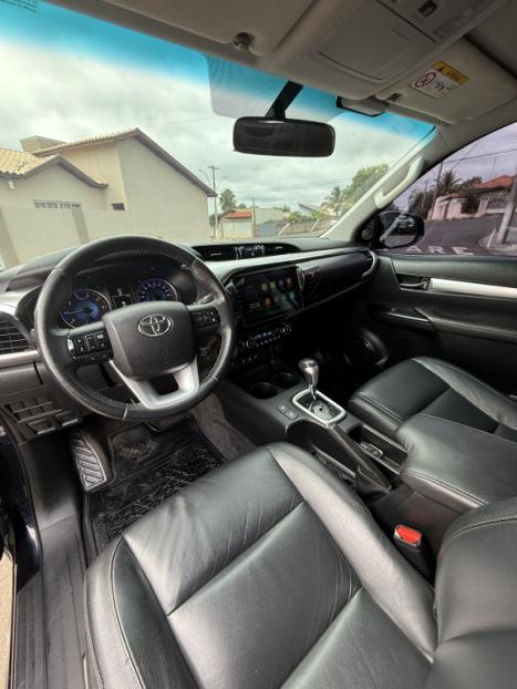 TOYOTA Hilux Caminhonete 2.8 16V 4P SRX DIESEL CABINE DUPLA, Foto 9