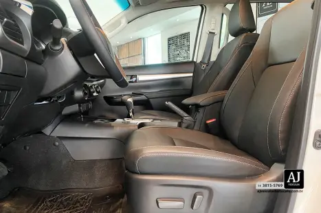 TOYOTA Hilux Caminhonete 2.8 16V SRV 4X4 DIESEL CABINE DUPLA AUTOM�TICO, Foto 13