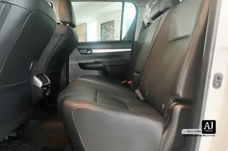 TOYOTA Hilux Caminhonete 2.8 16V SRV 4X4 DIESEL CABINE DUPLA AUTOM�TICO, Foto 14