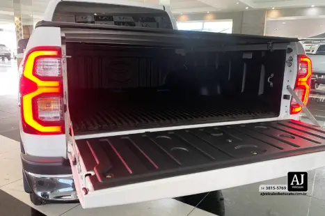 TOYOTA Hilux Caminhonete 2.8 16V SRV 4X4 DIESEL CABINE DUPLA AUTOM�TICO, Foto 20