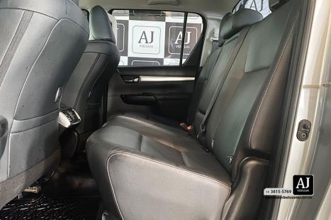 TOYOTA Hilux Caminhonete 2.7 16V 4P SRV FLEX CABINE DUPLA AUTOM�TICO, Foto 14