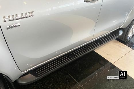 TOYOTA Hilux Caminhonete 2.7 16V 4P SRV FLEX CABINE DUPLA AUTOM�TICO, Foto 18