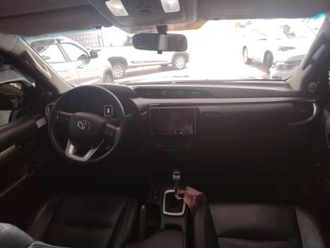 TOYOTA Hilux Caminhonete 2.8 16V SRV 4X4 DIESEL CABINE DUPLA AUTOM�TICO, Foto 9